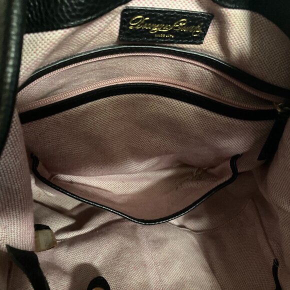 Dooney and Bourke Black Leather Shoulder Bag with inside key hook. - Picture 8 of 9